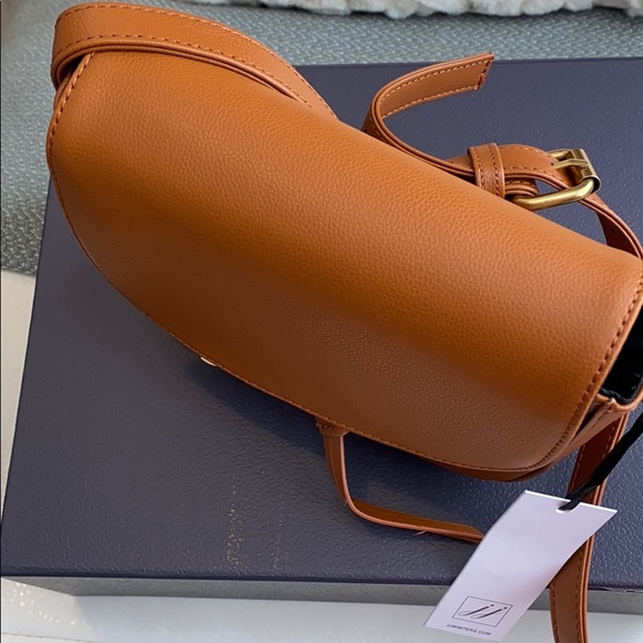 PRICE DROP ⭐️ Tan Crossbody Bag - Picture 6 of 7
